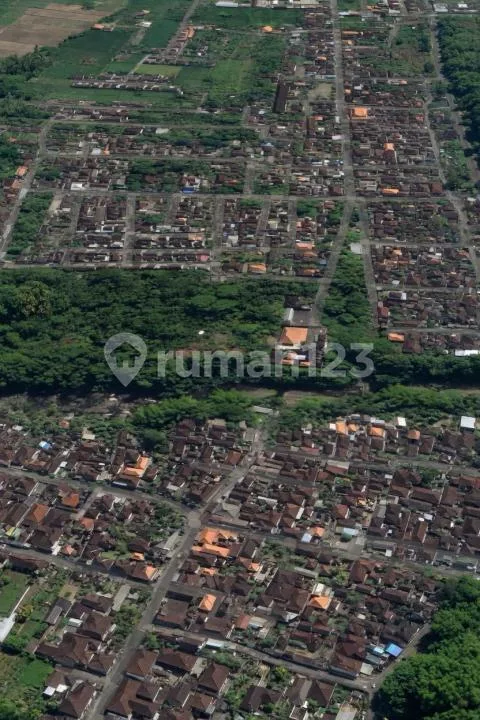 Tanah Itr Kuning Lingkungan Pemukiman Gianyar - Image 3 of 4