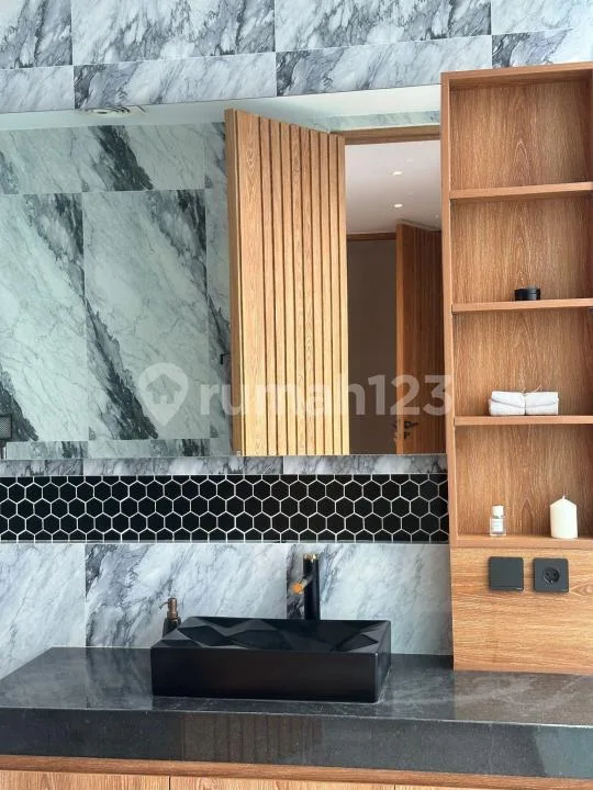 Villa Mewah Lokasi Strategis Dekat Seminyak Canggu Ubud di Umalas - Image 2 of 4