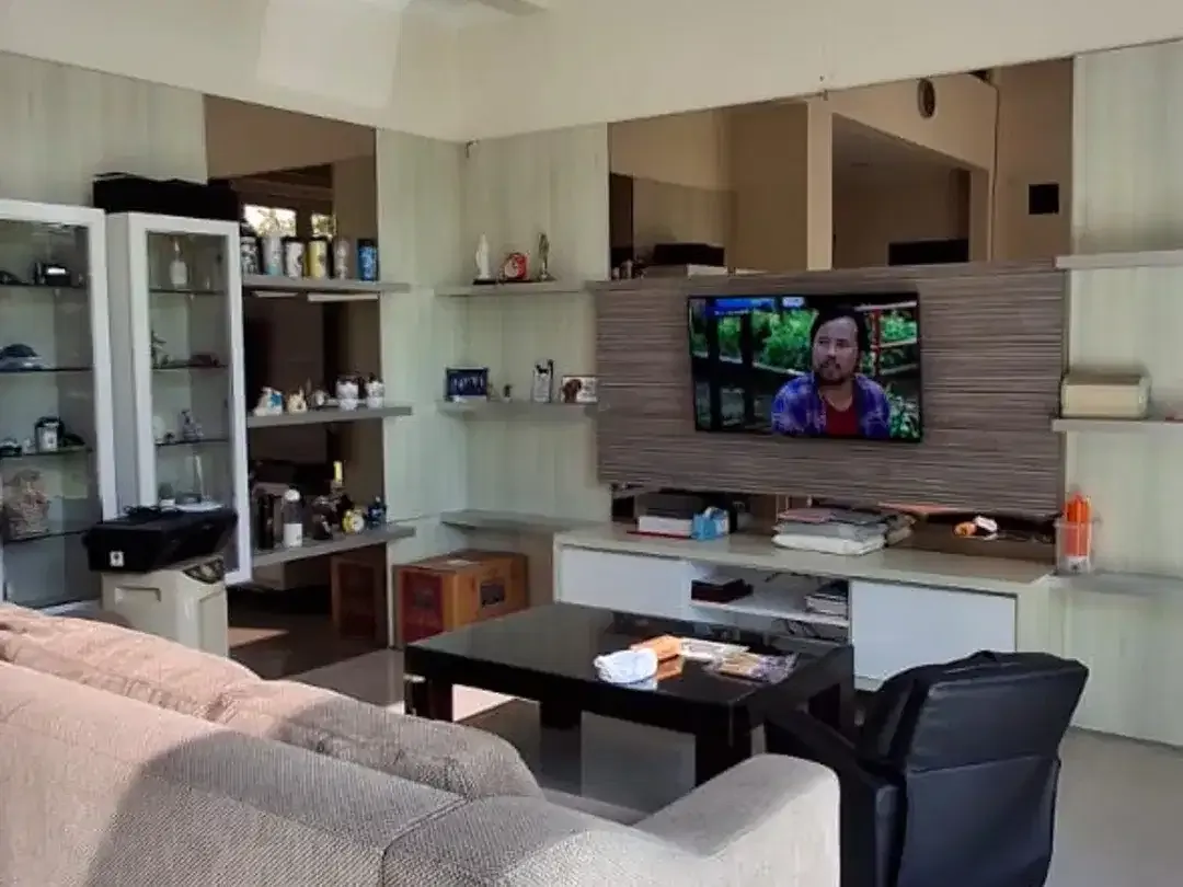 Dijual rumah modern 4 bedroom halaman luas di Denpasar selatan Bali - Image 3 of 10
