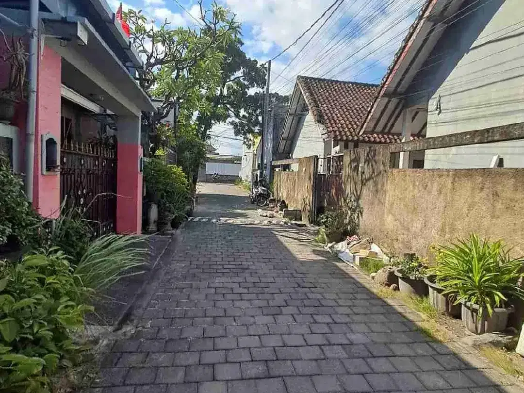 Jual Tanah Luas 235m²/2.3are, Bonus Bangunan Koskosan area padat Pemukiman yg strategis.r - Image 3 of 3