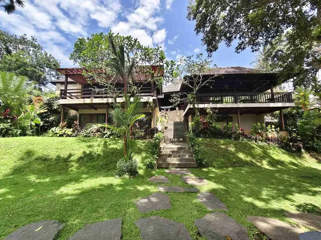 Tanah bonus bangunan hotel kedewatan ubud Bali - Image 1 of 10