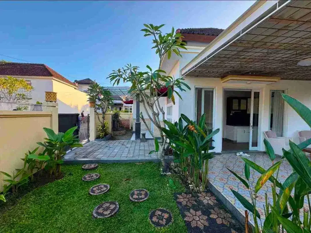 DIJUAL MURAH RUMAH SEMI VILLA – JALAN PANTAI KEDUNGU NYITDAH Tabanan Bali - Image 1 of 9