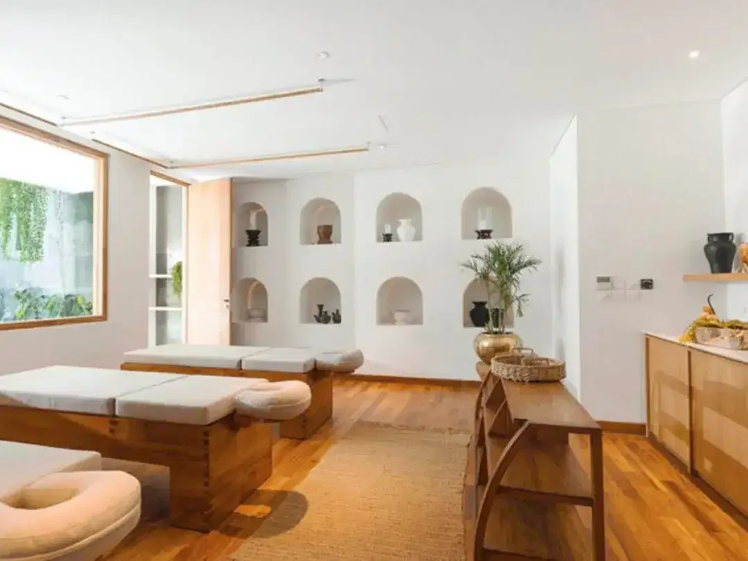 Villa luxury beach front pantai seminyak bali - Image 6 of 10