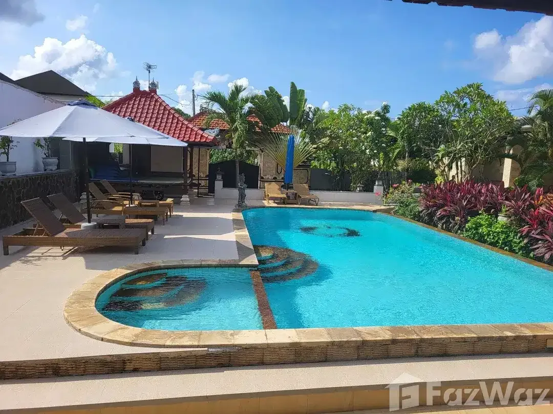 6 Bedroom Villa for sale in Lovina, Bali - Image 1 of 10