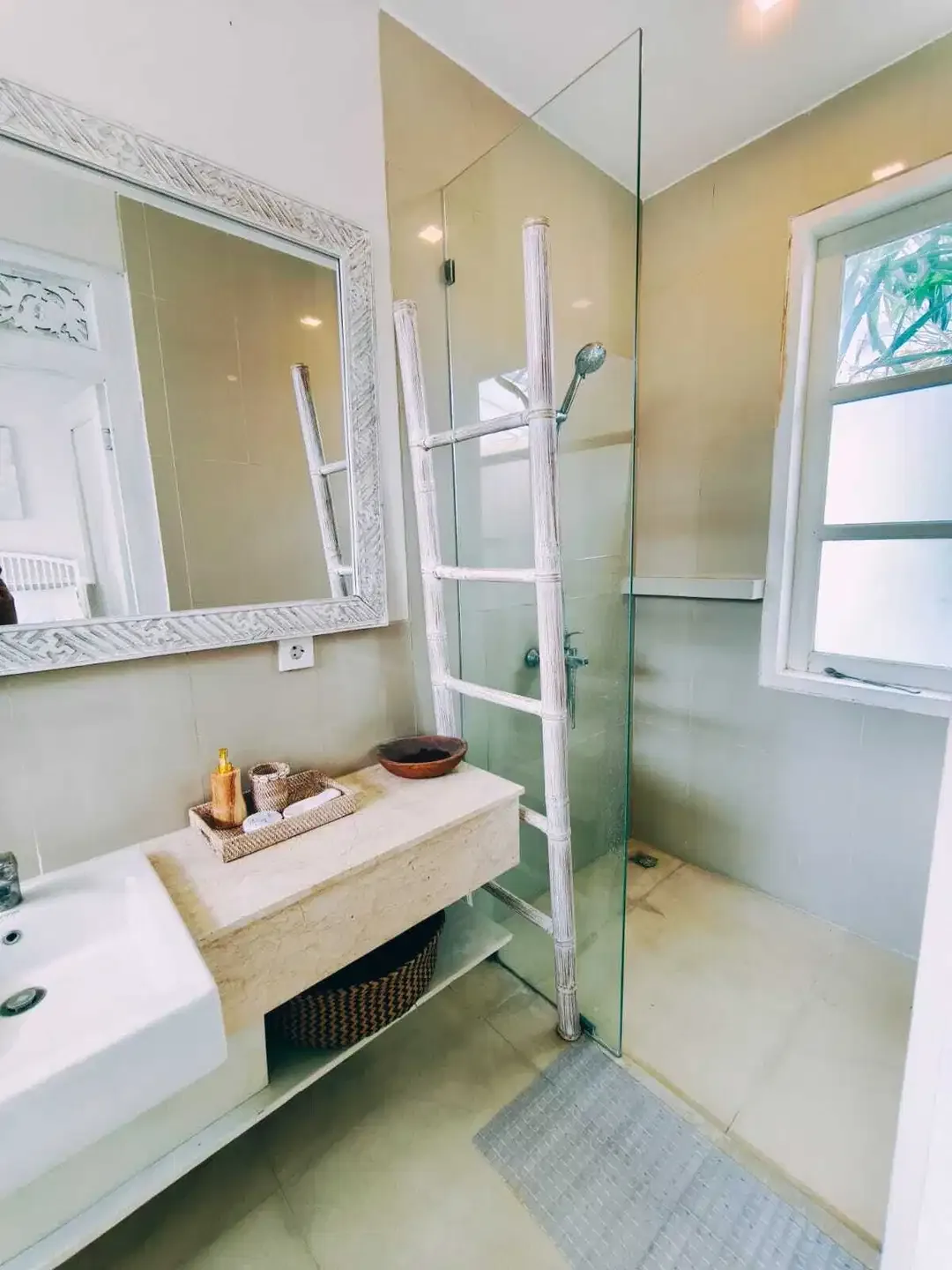 dijual villa lantai 2 canggu brawa - Image 5 of 10