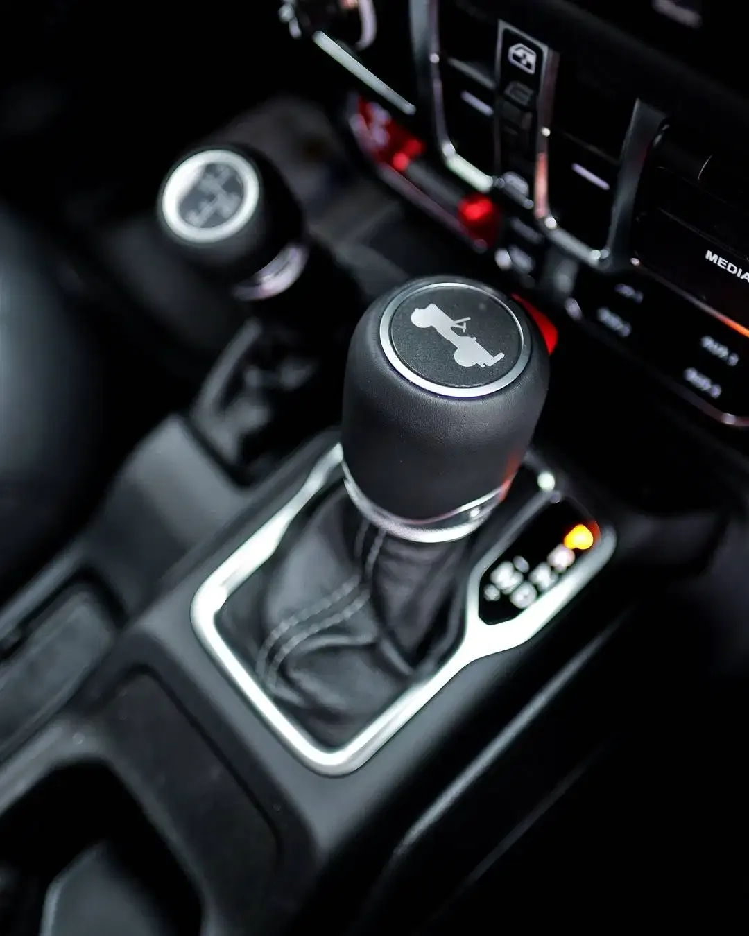 jeep Wrangler Rubicon 2.0 4-Doors (JL)   NIK 2026  Delivery Mileage - Image 5 of 10