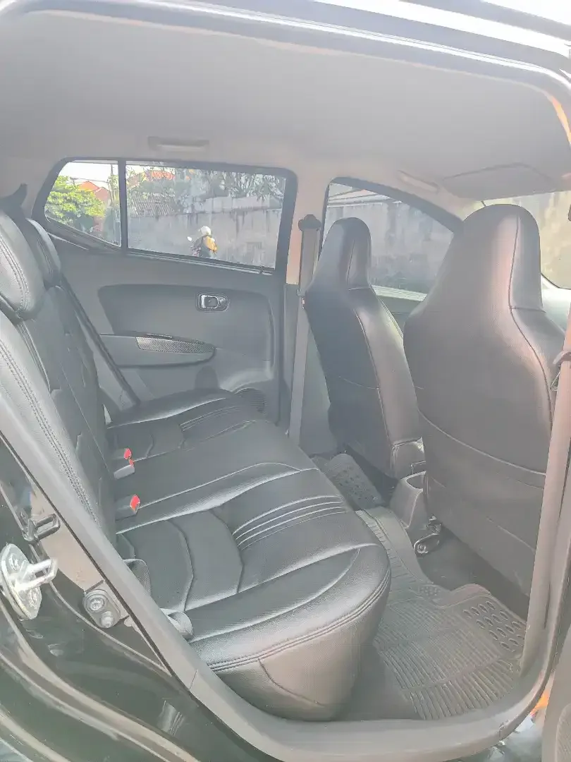 Daihatsu ayla 1.0 X 2016 manual - Image 6 of 10