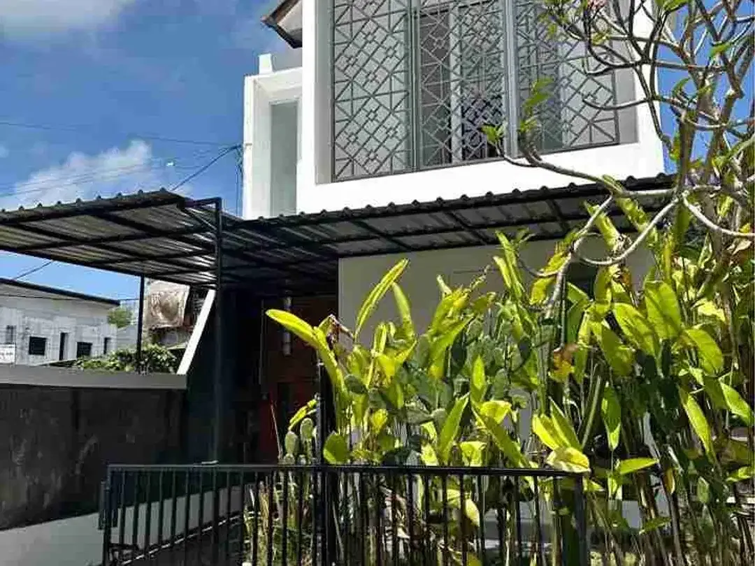 Rumah 2 Lantai Minimalis Modern One Gate Ungasan Bali - Image 1 of 6