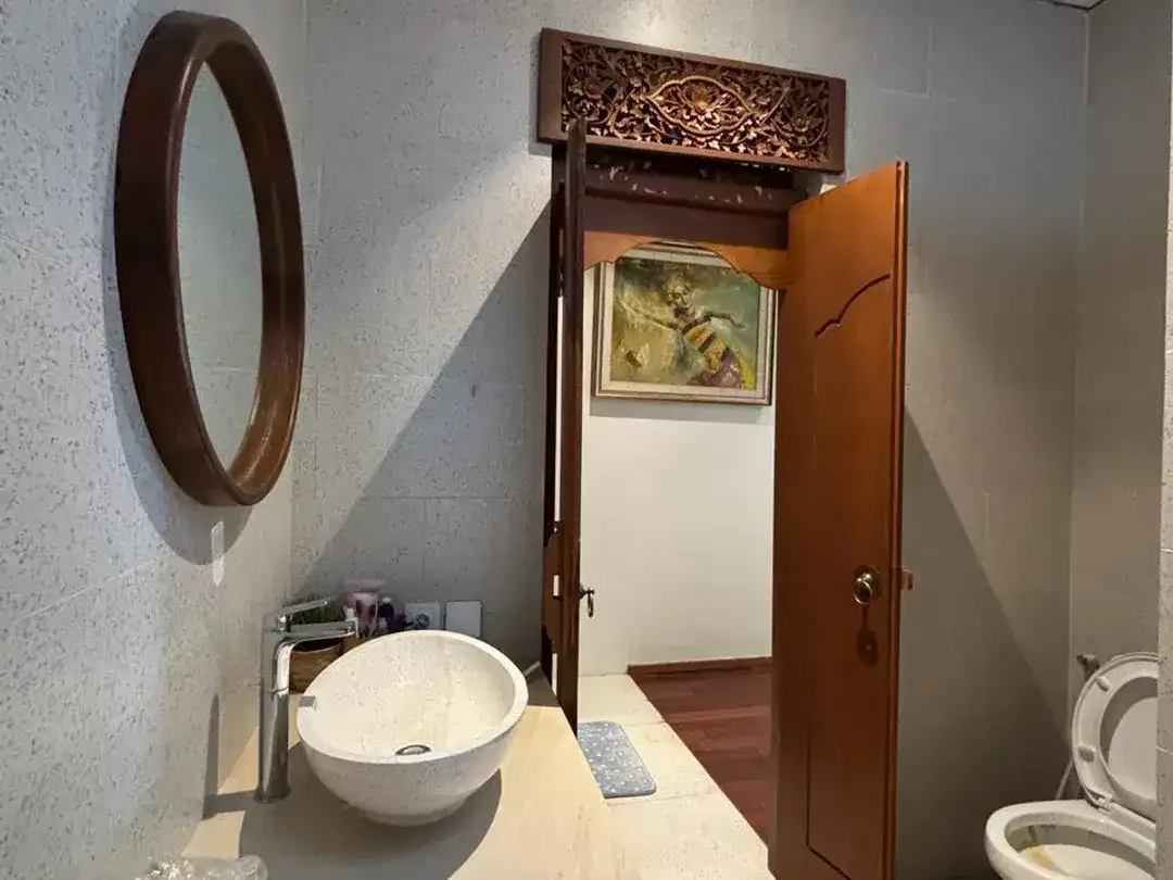 COZY PRIVATE VILLA IN SEMINYAK KUNTI - Image 10 of 10