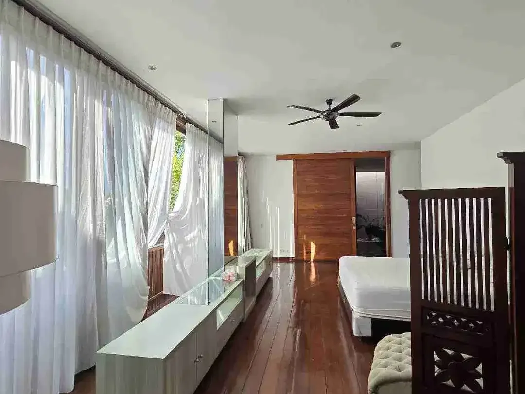 freehold luxury villa at sanur - Image 4 of 10