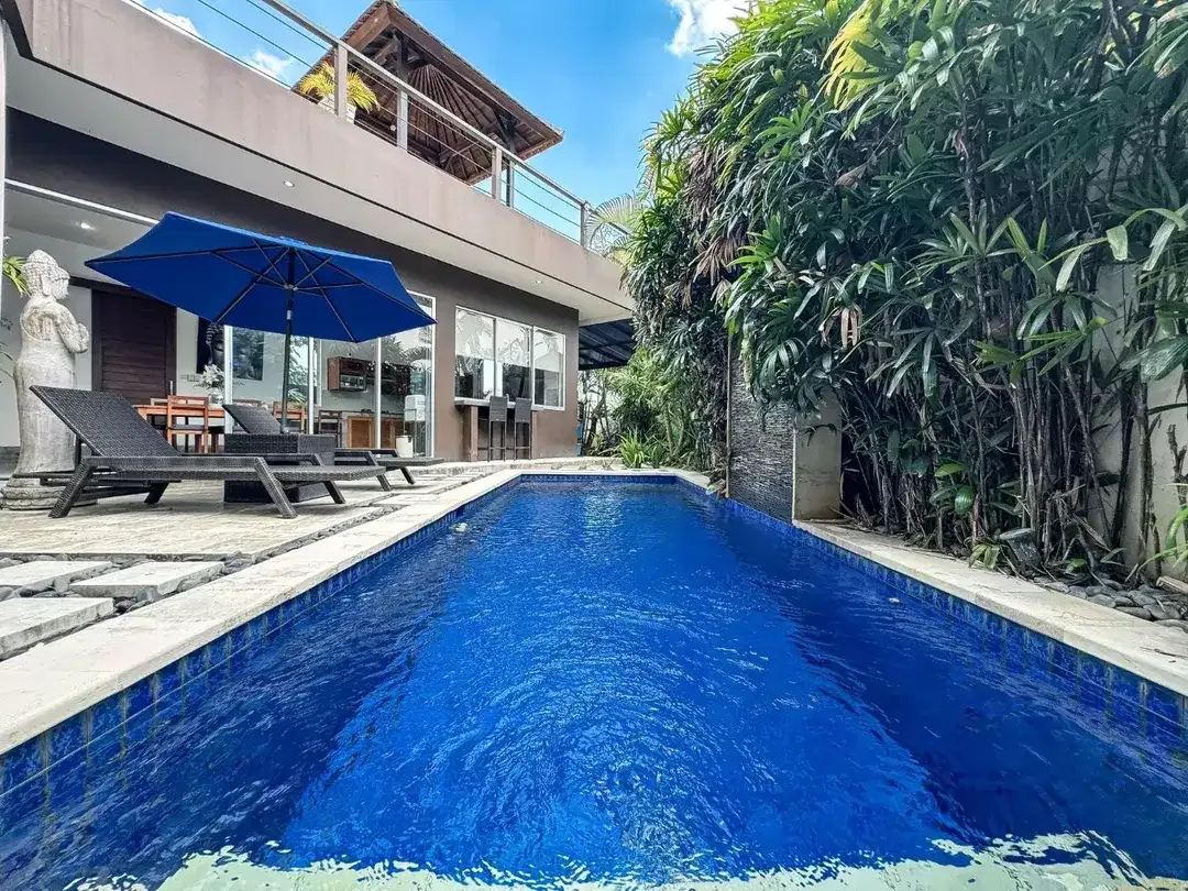 VILLA 3KT MODERN DENGAN PEMANDANGAN SAWAH DI KEROBOKAN - Image 1 of 10