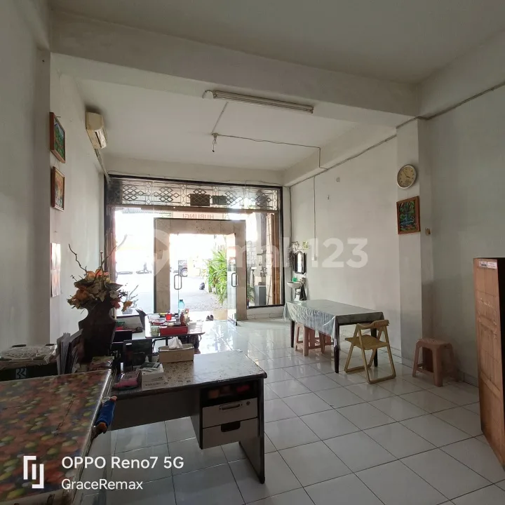 Ruko Parkiran Luas di Area Prime Renon - Image 4 of 4