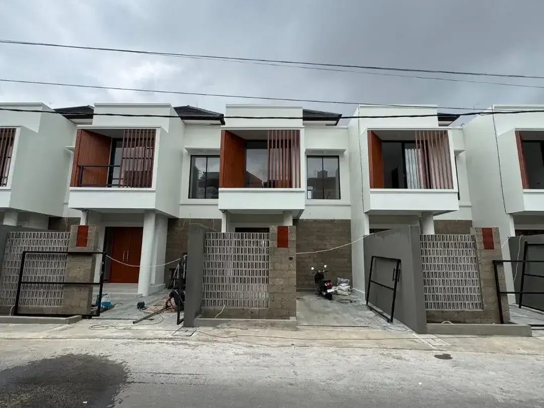 Dijual Rumah Modern Siap Huni di Saridana, Denpasar Utara - Image 1 of 9