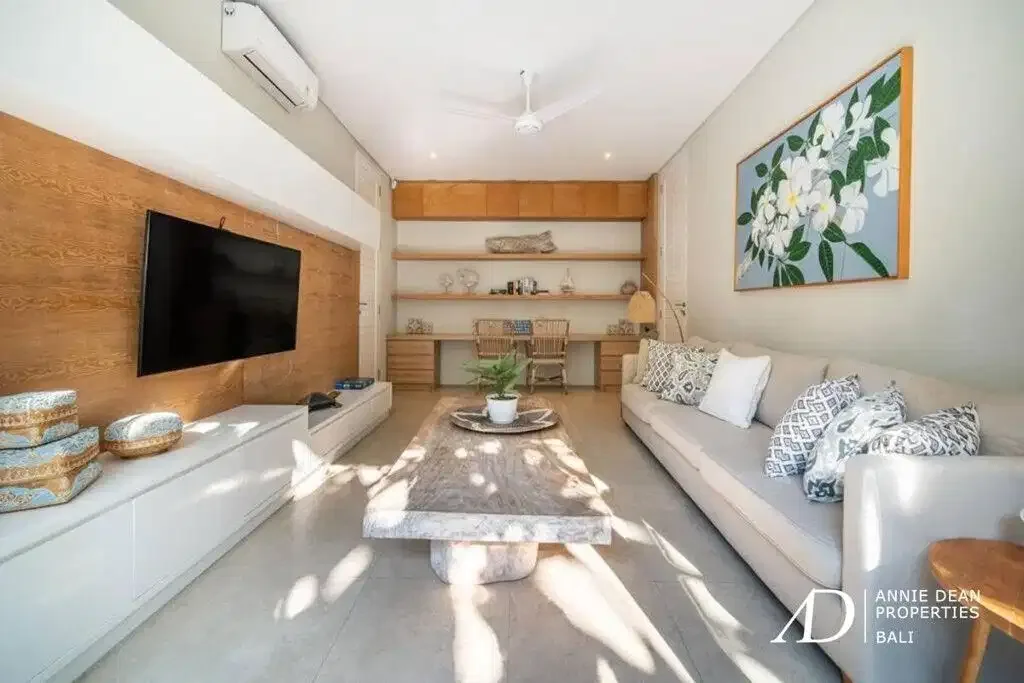 LEASEHOLD | 4-BEDROOM VILLA IN PRIME BERAWA, WALK TO THE BEACH - Image 9 of 10