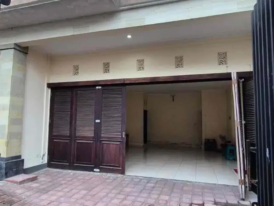 SALE Rumah 2 Lantai 4 Kamar Tidur Dalung Permai - Image 7 of 9