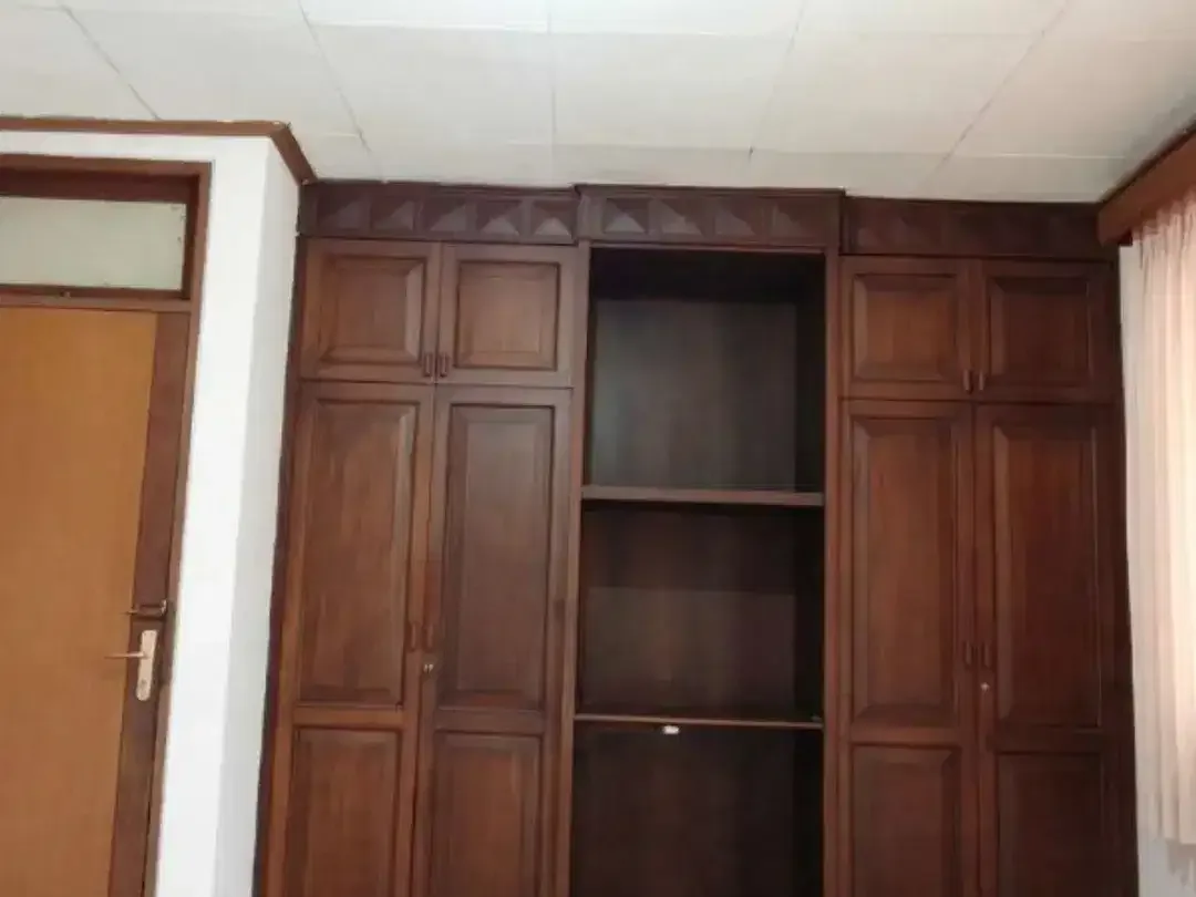 RUMAH STRATEGIS PUSAT KOTA DI AHMAD YANI DENPASAR - Image 4 of 9