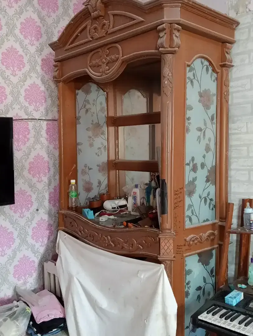 Dijual lemari hias kayu jati - Image 1 of 1