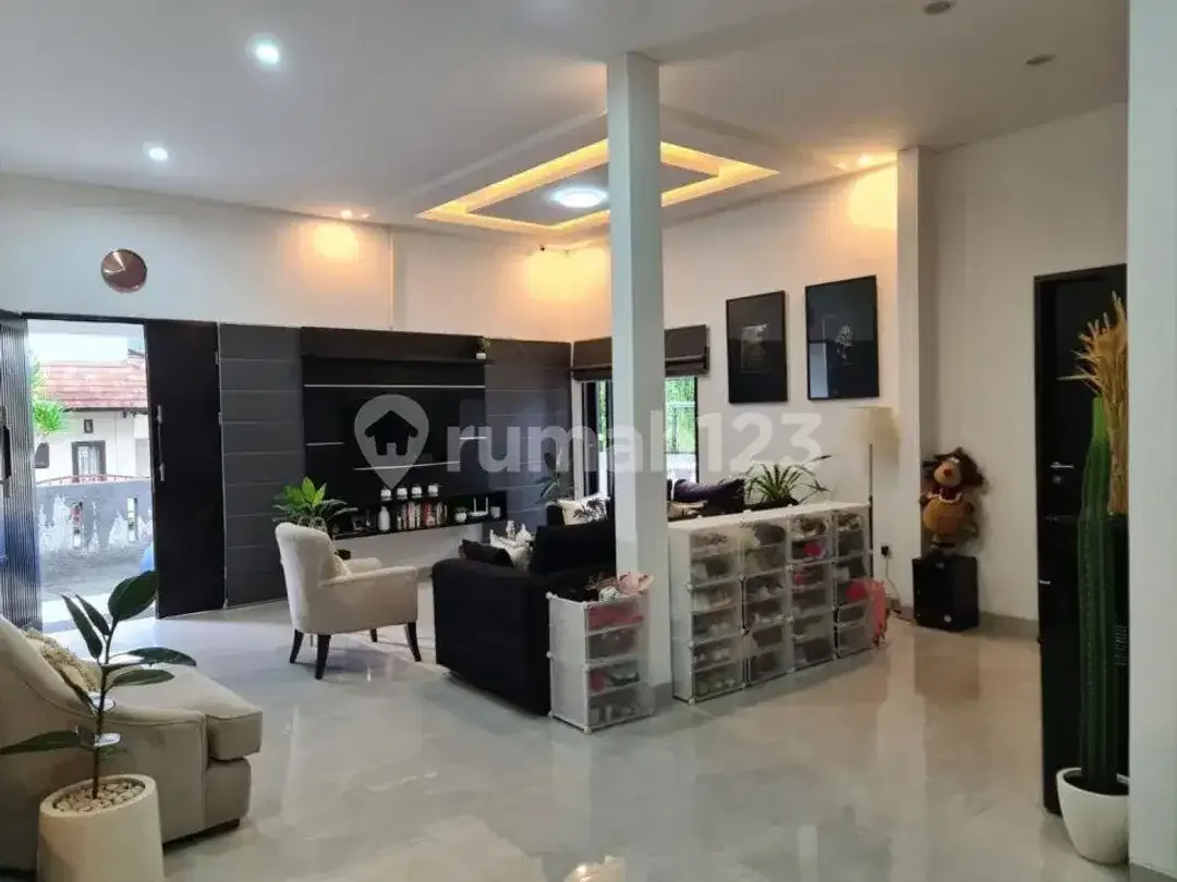 Dijual Cepat Rumah Modern Minimalis di Taman Griya Jimbaran - Image 9 of 10