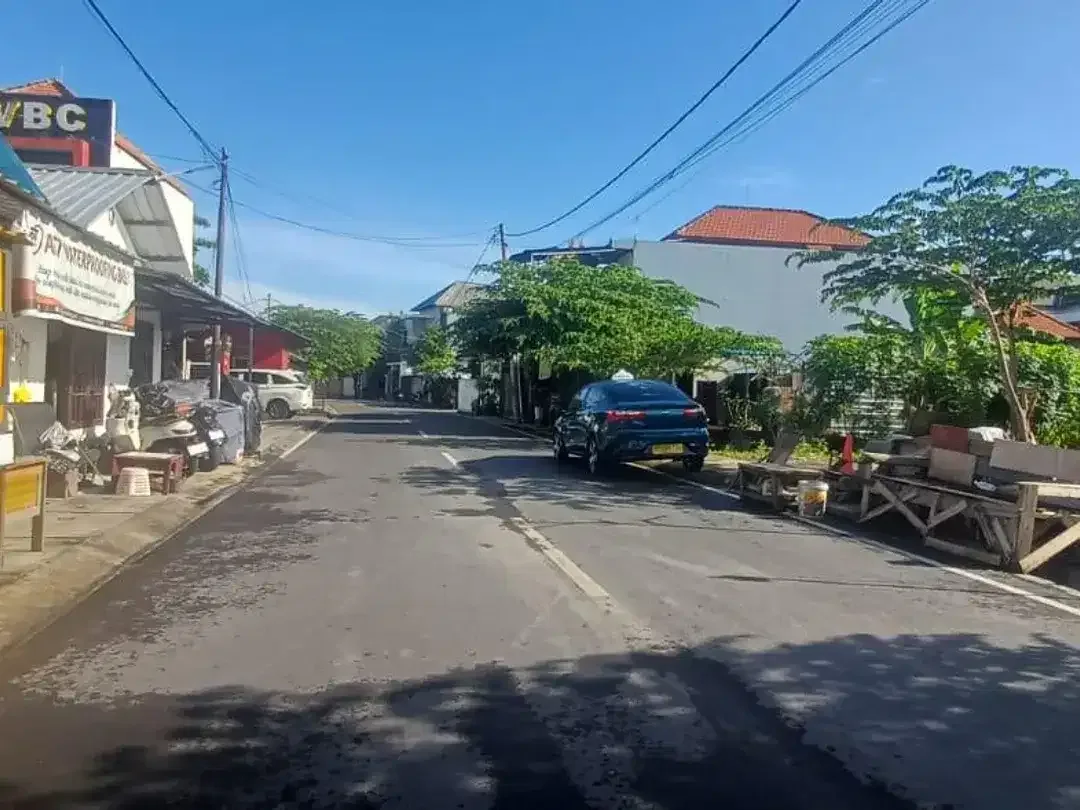 Dijual Tanah 1.500 m² dengan Lebar Depan 31 Meter Zona Perdagangan & Jasa di Denpasar - Jalan Himalaya II Cocok untuk Gudang dan Kantor - Image 6 of 8