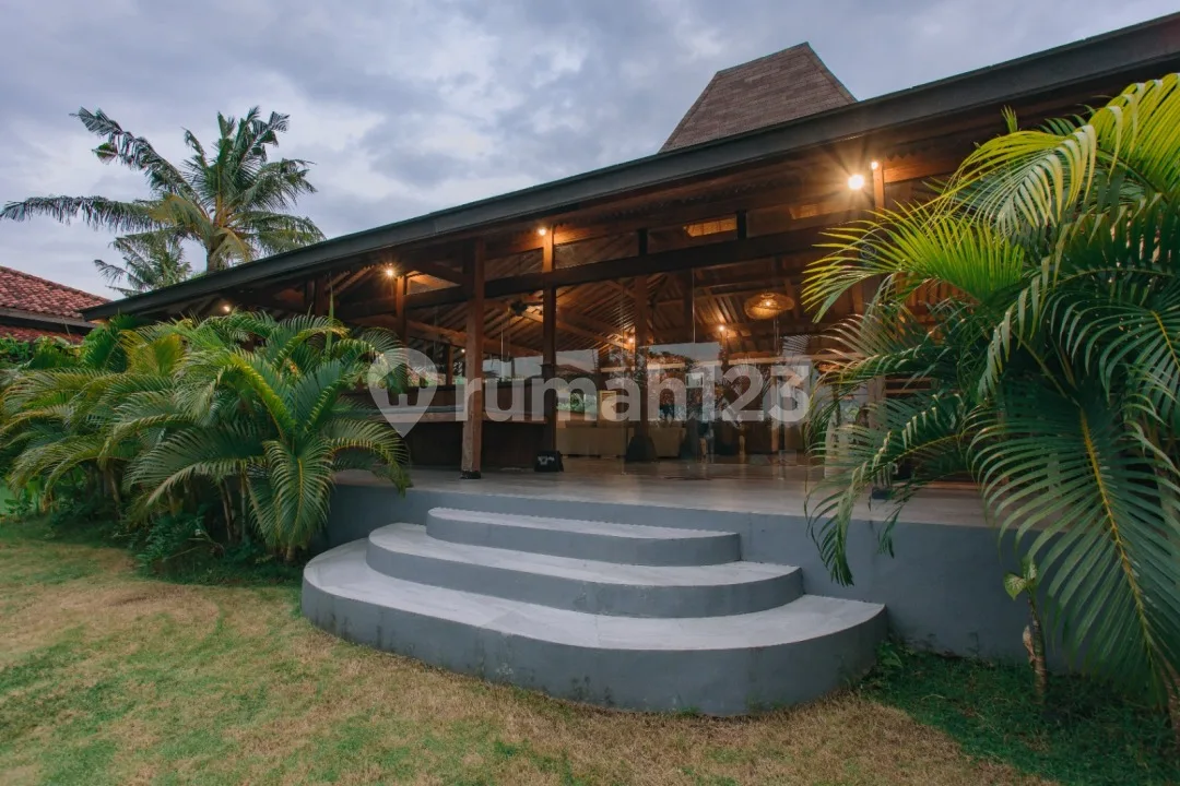 Luxury Villa Nyanyi - Tabanan 4 Bedrooms 1000M2 - Image 4 of 4