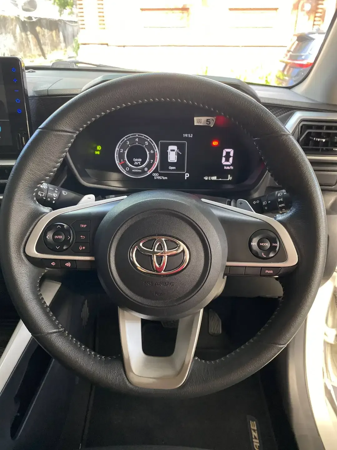 RAIZE GR 1.0 TURBO CVT 2021 - Image 9 of 10