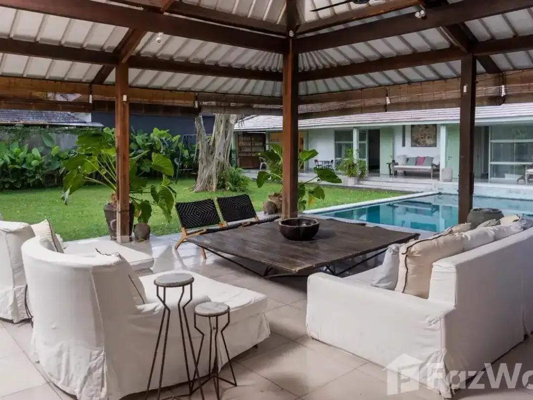 4 Bedroom Villa for rent in Kerobokan, Bali - Image 2 of 10