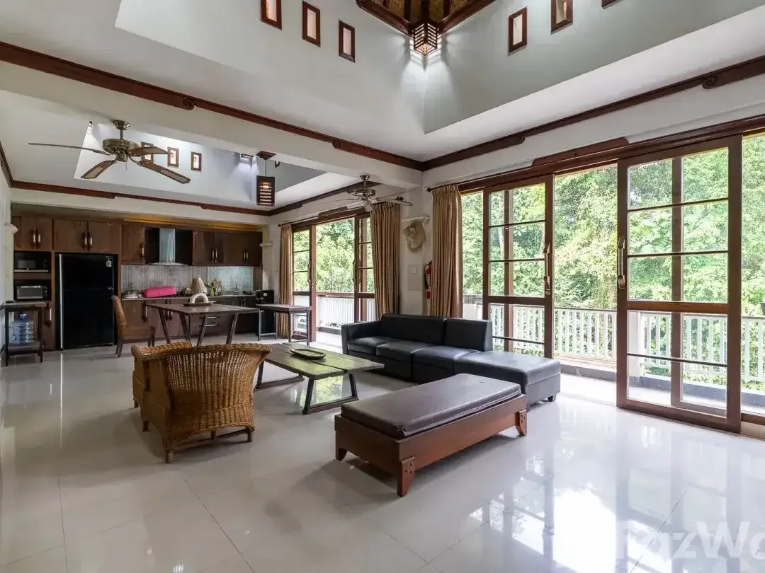 5 Bedroom Villa for sale in Kediri, Bali - Image 6 of 10