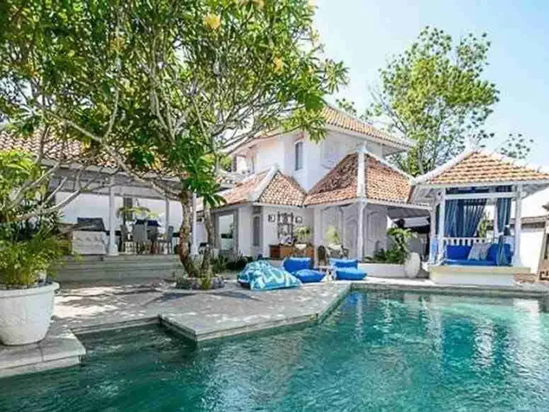 Dijual Murah Villa Kerobokan 2 Bedroom Luas 3 Are  Itung Harga Tanah - Image 1 of 10