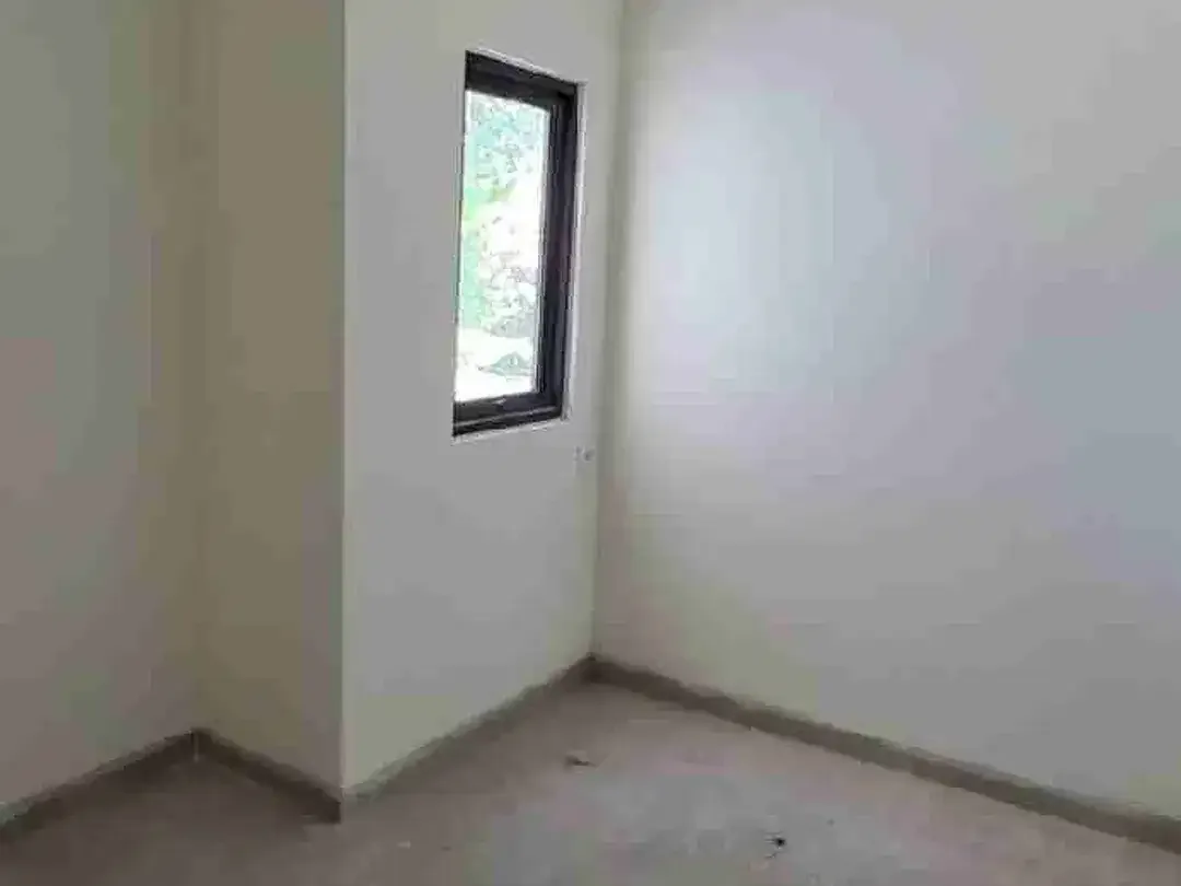 RUMAH BARU SIAP HUNI 2 LANTAI DEKAT KERTALANGU, SANUR DAN BATUBULAN - Image 10 of 10