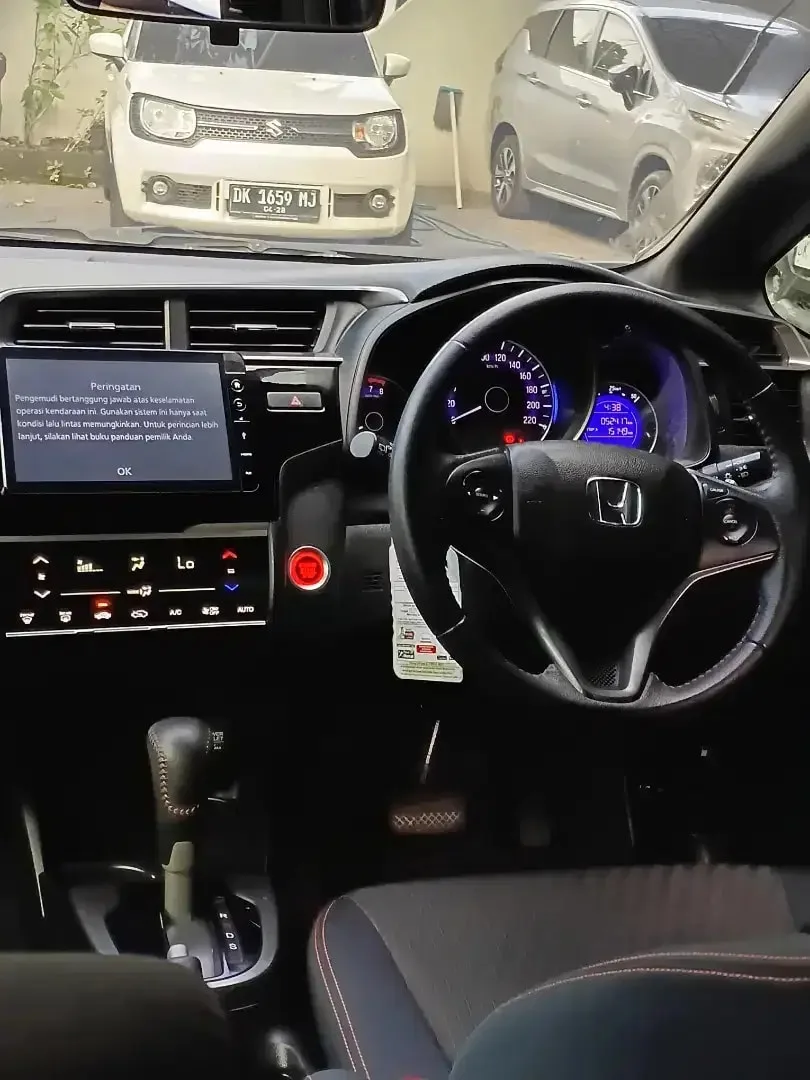 HONDA JAZZ RS FACELIFT LAST EDITION ASLI BALI SUPER ISTIMEWA - Image 8 of 10