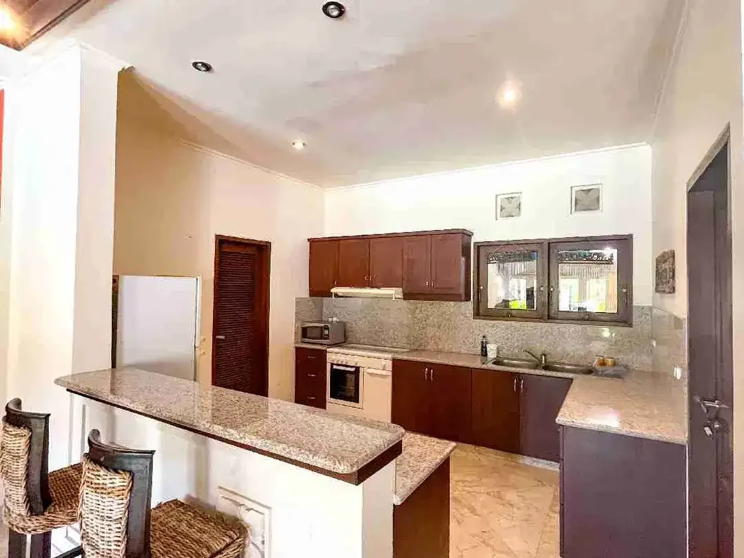 MODERN LUXURY 5BR VILLA PUTRA BALI HILL RESIDENCES NUSA DUA – RP12 M - Image 7 of 8