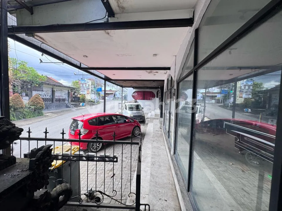 Buc Bar Cafe Resto di Batubolong Canggu Siap Pkai - Image 3 of 4
