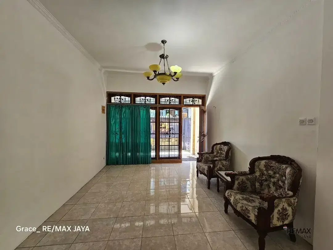 Rumah 1.5 Lantai Dijual, di Teuku Umar Denpasar, Dekat Hotel Amaris - Image 10 of 10