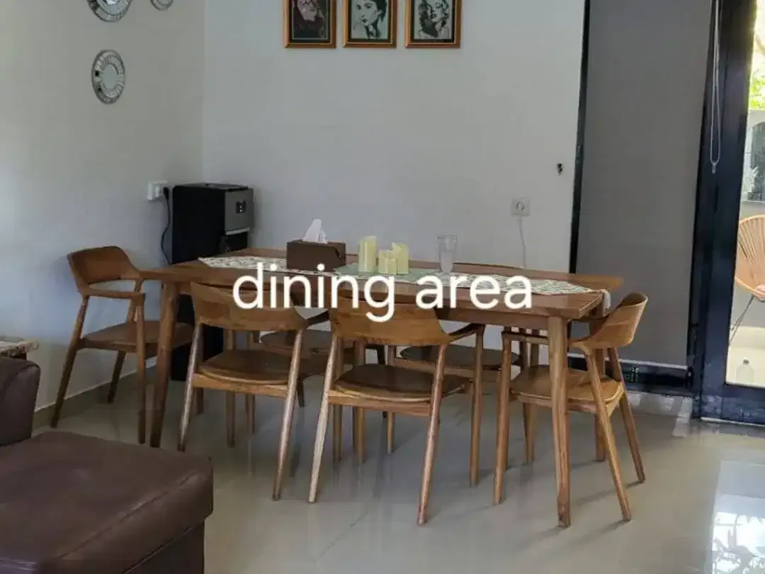 Dijual rumah 2 lantai semi villa Masih terawat baik dan siap huni - Image 2 of 8