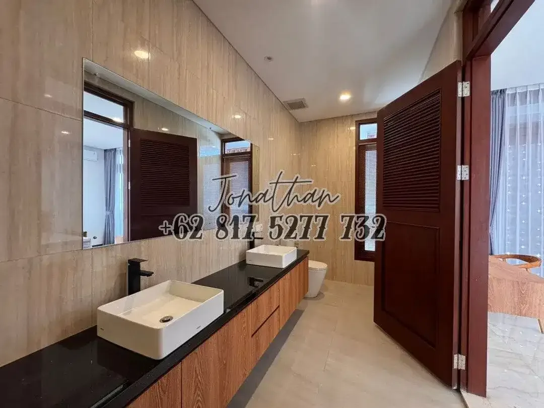 VILLA 5 KAMAR DI PERERENAN DIJUAL DAN DISEWAKAN - VSRO - Image 9 of 10
