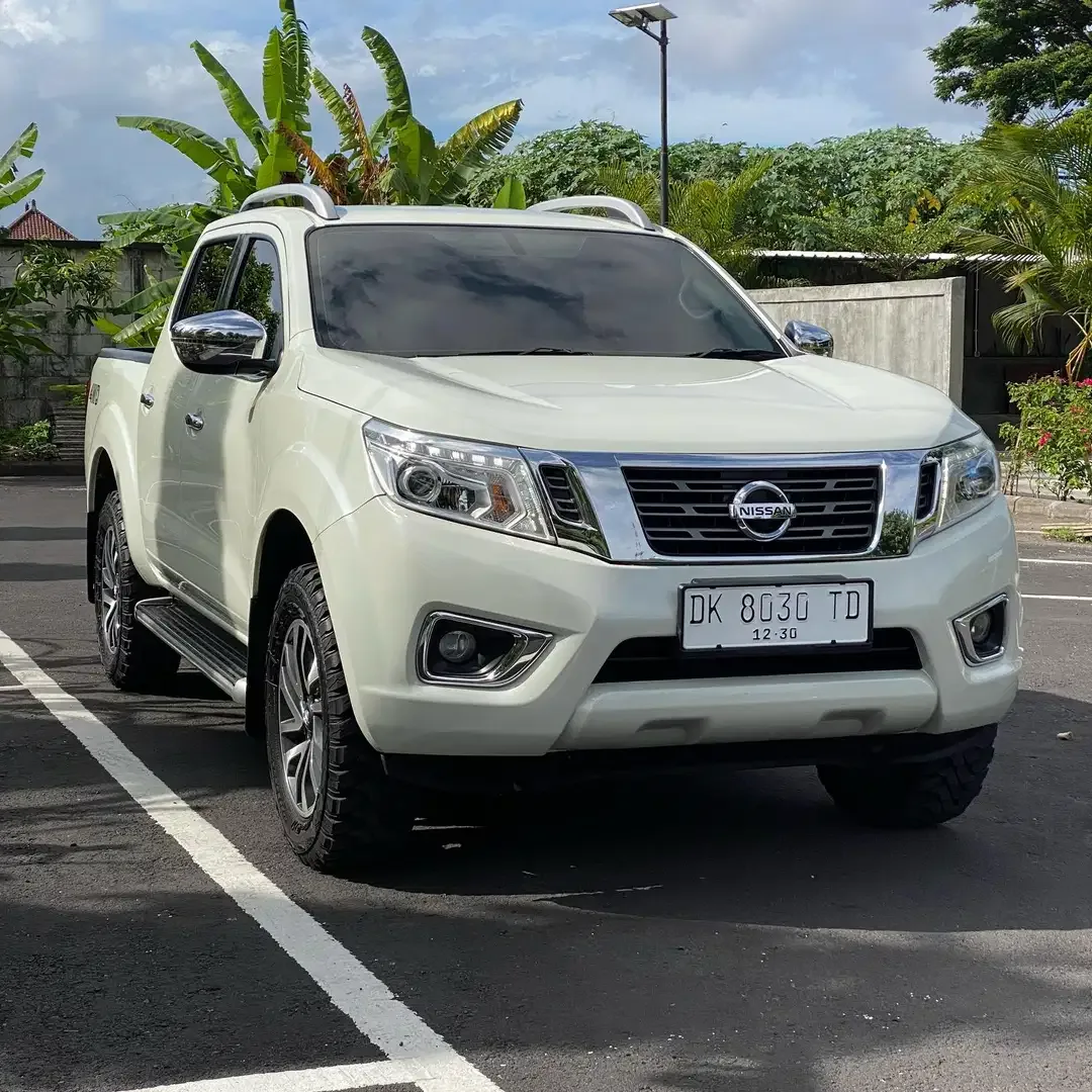 Nissan Navara dCab VL 4x4 2.4 AT - 2017 - Image 3 of 10