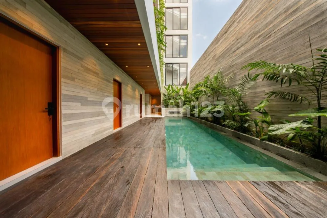 Apartment Dekat Pantai Berawa -Canggu - Bali - Image 2 of 4