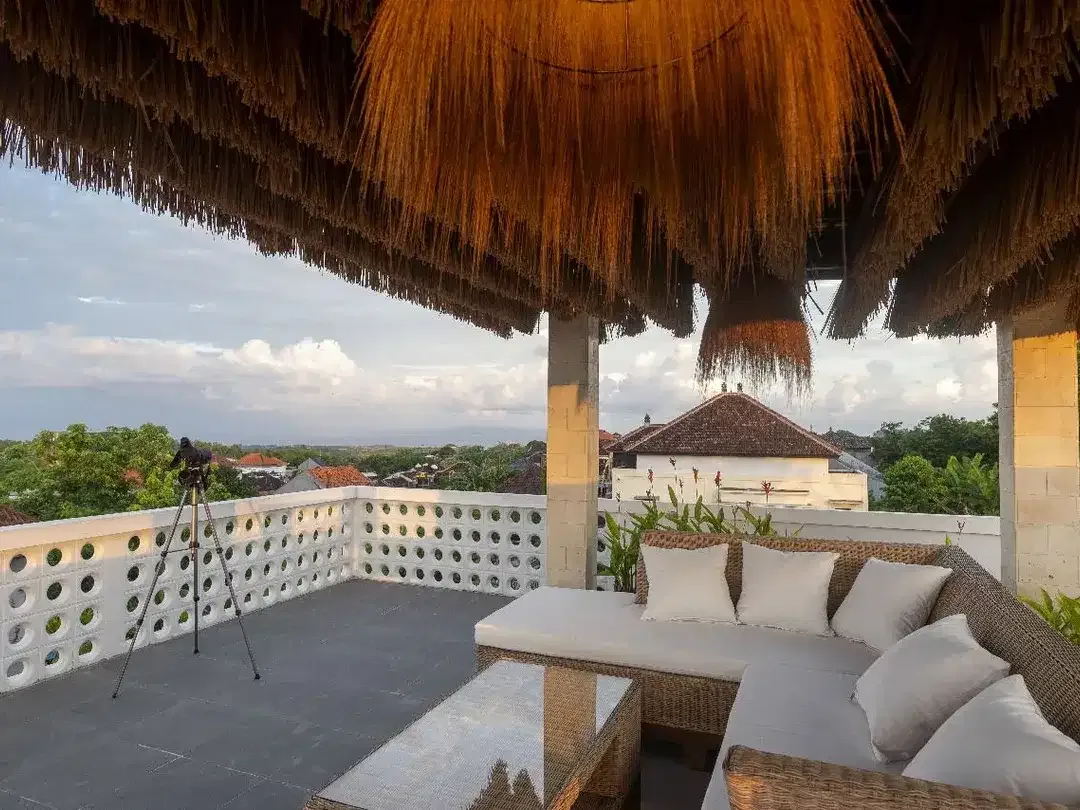FOR SALE AND LEASE FREEHOLD VILLA WITH OCEAN VIEW AT KAMPIAL, NUSA DUA. - Image 2 of 10