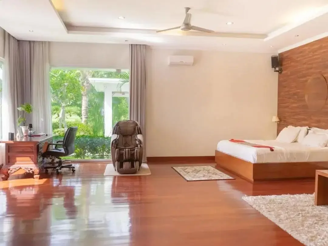 FREEHOLD MODERN CONTEMPORARY VILLA IN ULUWATU VIEW GOLF COURSE - Image 10 of 10