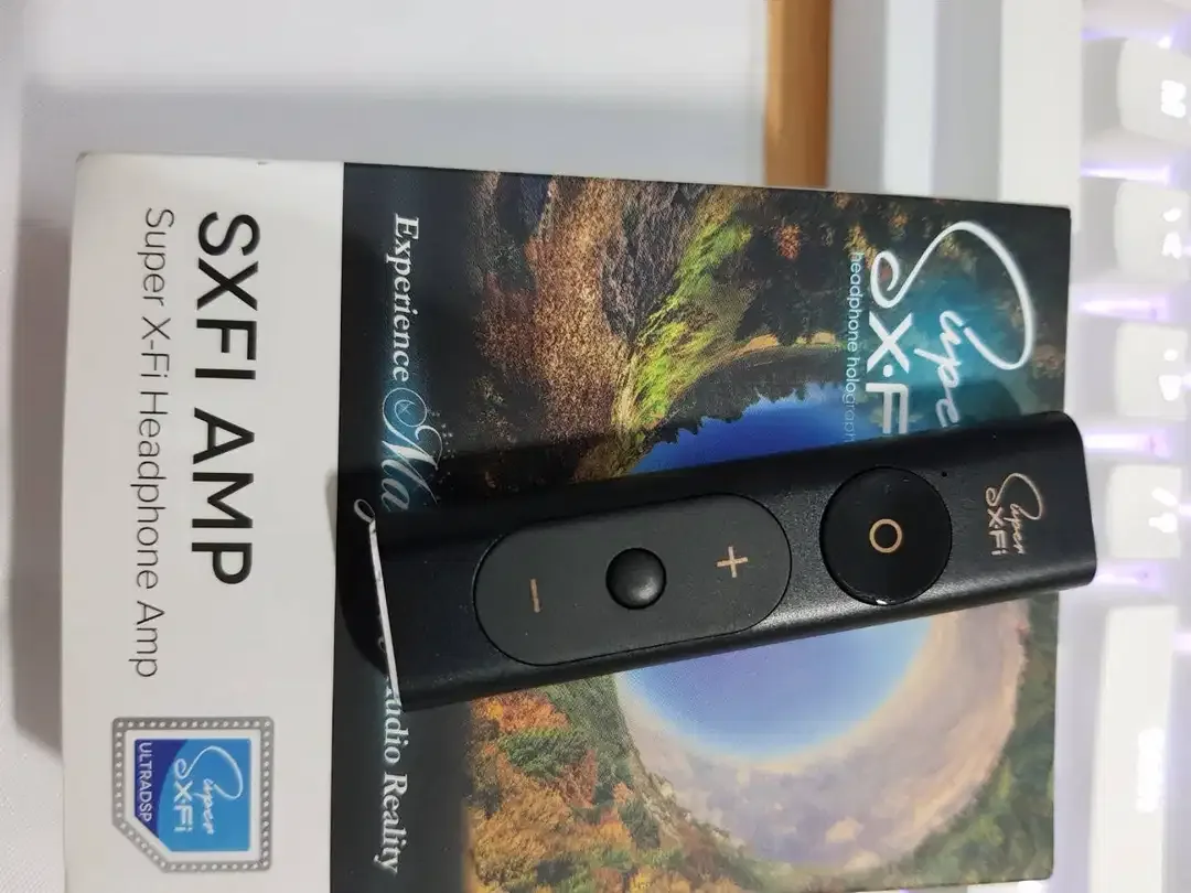 CREATIVE SXFI AMP. - DIGITAL AUDIO CONVERTER DAC DIGITAL TO ANALOG - Image 2 of 10