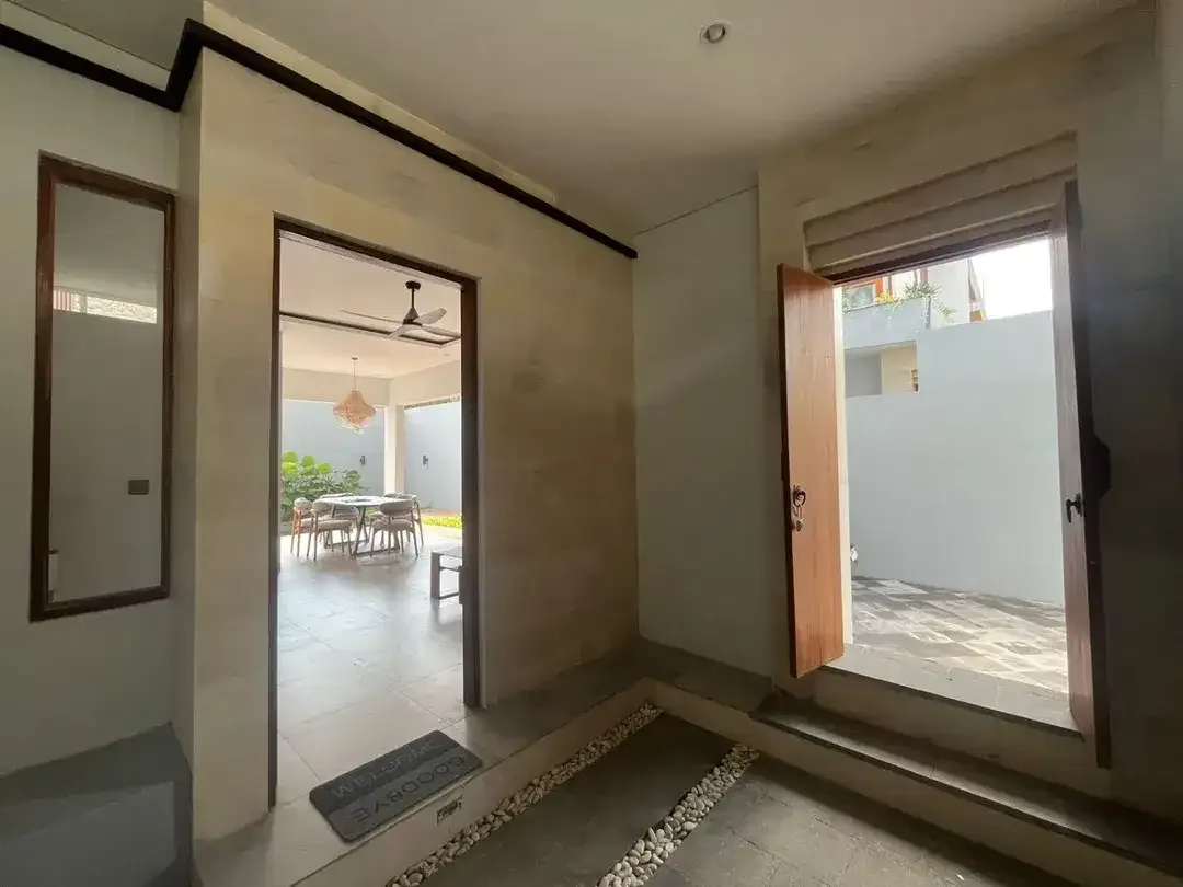 EXCLUSIVE VILLA FOR RENT – JIMBARAN A perfect blend of comfort, privacy, and strategic location—just bring your suitcase and move in - Image 10 of 10