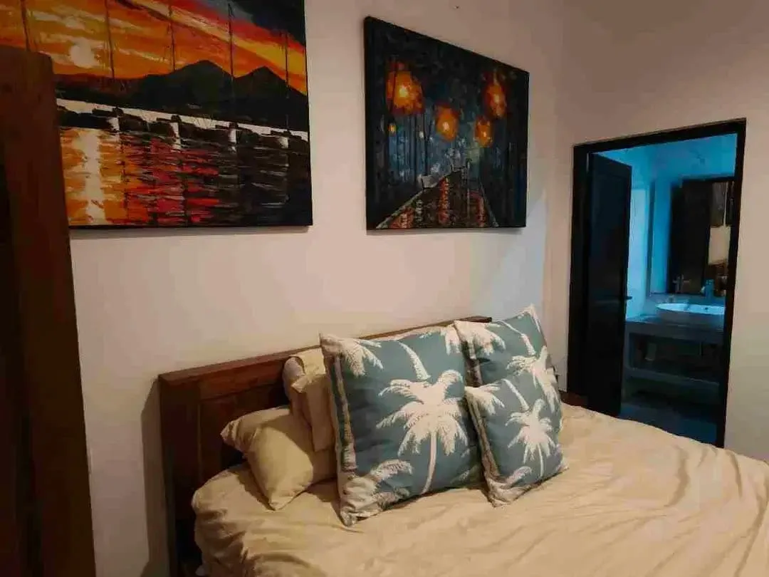 Disewakan 2 BR villa furnished strategis bebas banjir Dekat canggu - Image 3 of 10