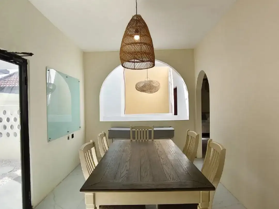 VILLA MODERN TROPIS DI PENGIASAN SANUR DENPASAR - Image 9 of 10