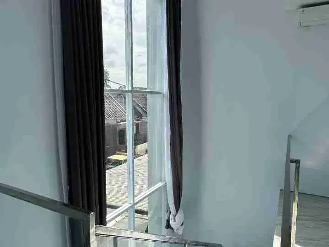 Buc Villa.modern 200M2 Full Furnis Ada Security 24Jam Semer Kerobokan - Image 9 of 10