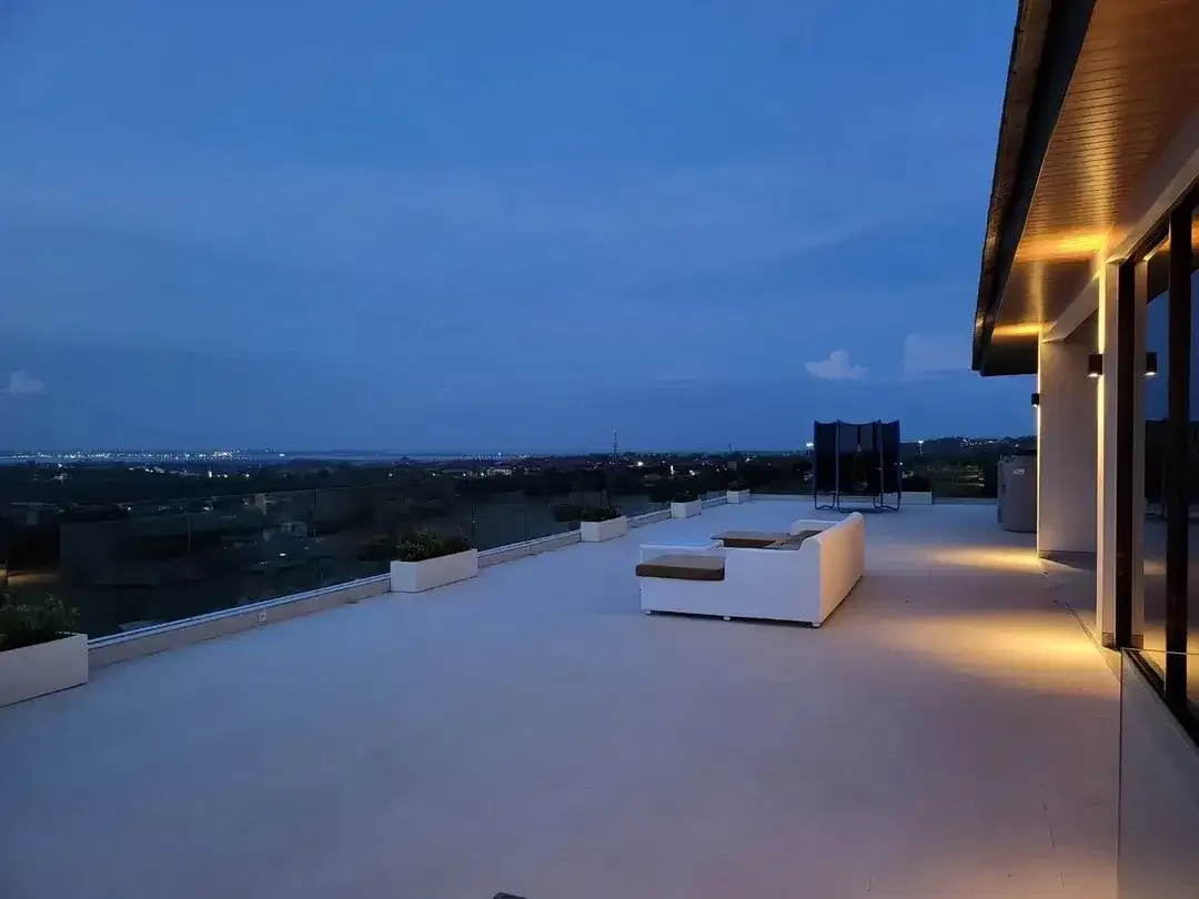 LUXURY VILLA 4 LANTAI VIEW OCEAN AIRPORT DI PURI GADING JIMBARAN DEKAT GWK - Image 7 of 10