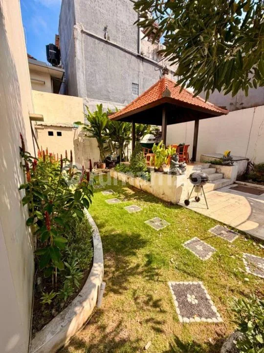 Villa Besar Dijual dengan Tanah Besar Ada Kolam - Image 4 of 4