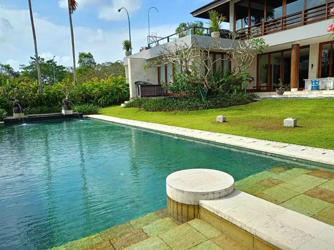 DIJUAL VILLA VIEW AIRPORT DAN PANTAI JIMBARAN - Image 2 of 10