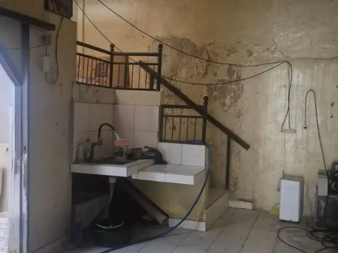 GEDUNG 2 LANTAI EX BAR DEKAT AIRPORT DI KEDIRI TUBAN BADUNG - Image 5 of 10