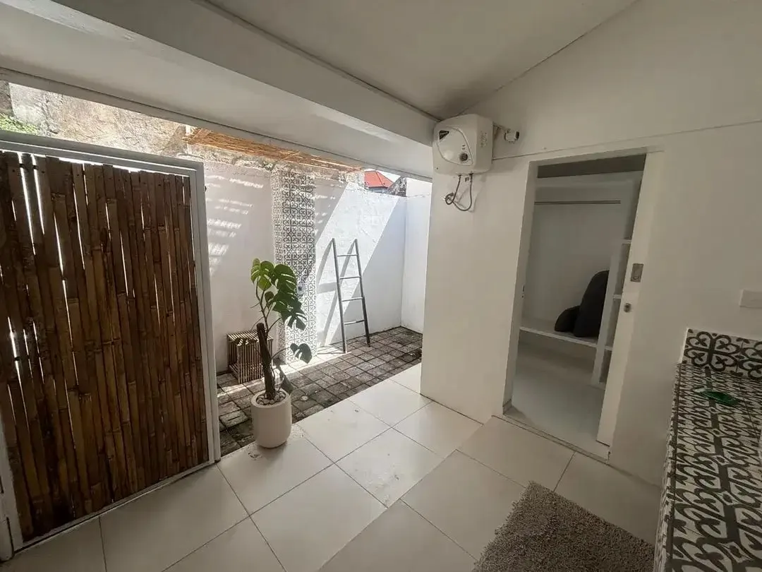 SUB LEASE 15 YEARS APARTEMENT CLOSE TO SEMINYAK - Image 3 of 9