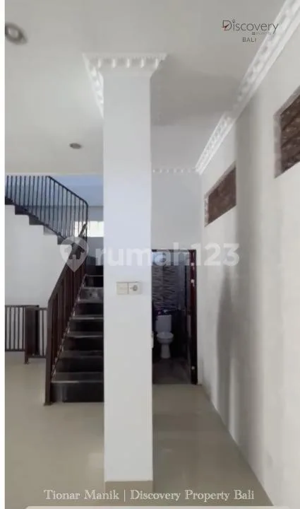 Ruko Bali 3 Lantai 3 Kamar di Denpasar Barat, Pinggir Jalan Utama - Image 3 of 4